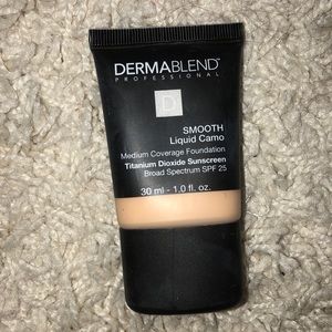 Dermablend smooth liquid camo foundation